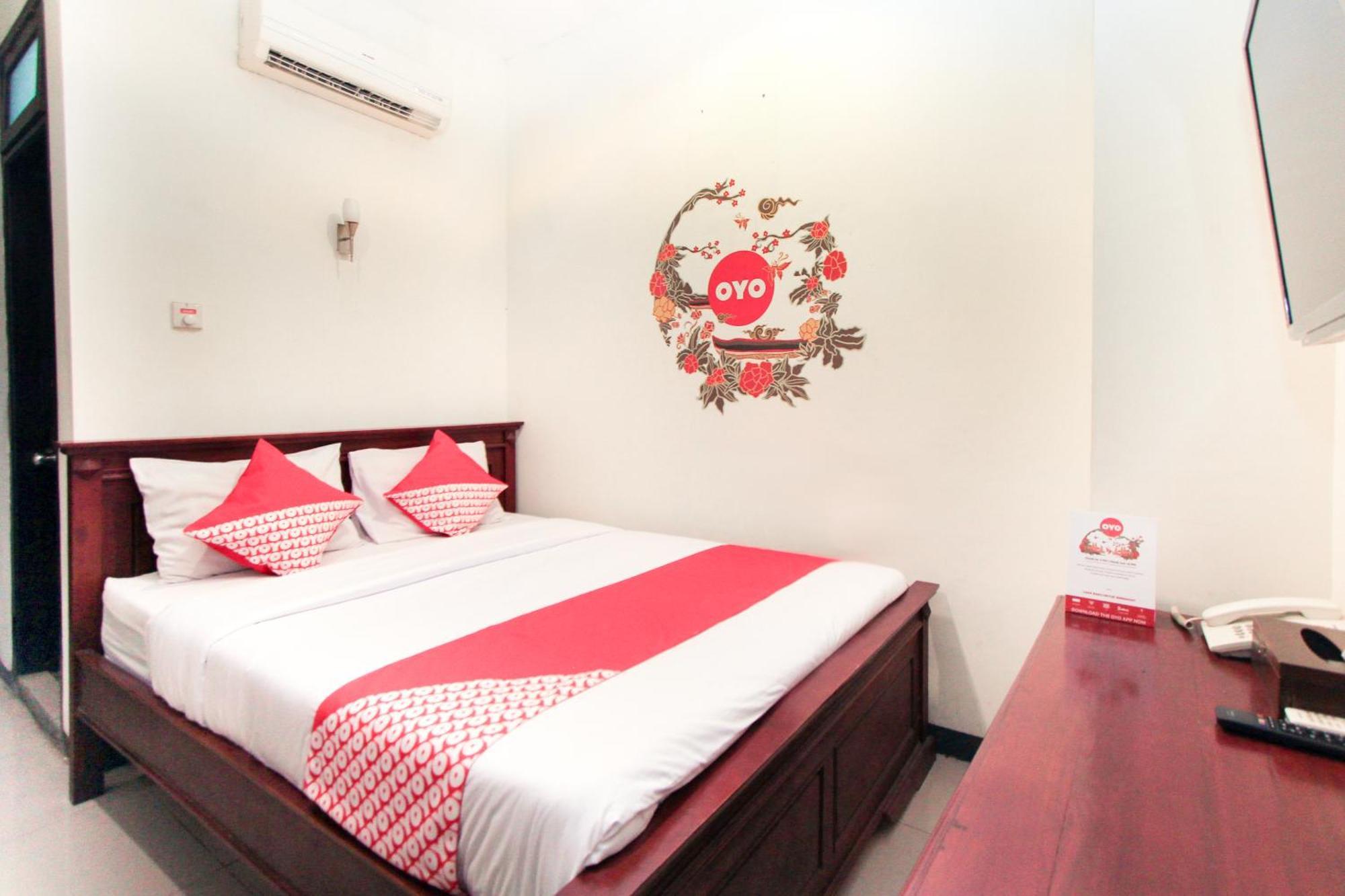Hotel O Genteng Near Genteng Market Formerly Uno Hotel Surabaya Buitenkant foto