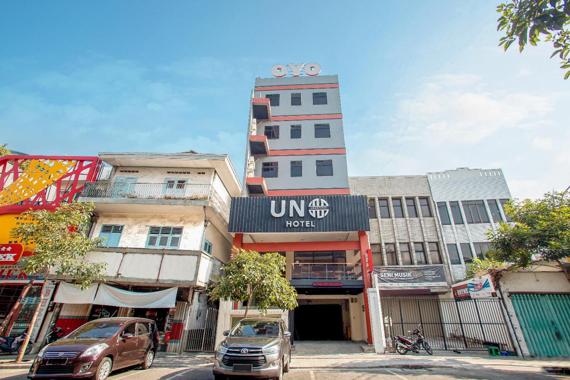 Hotel O Genteng Near Genteng Market Formerly Uno Hotel Surabaya Buitenkant foto