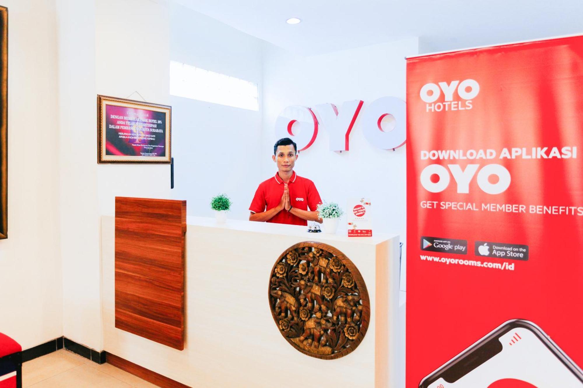 Hotel O Genteng Near Genteng Market Formerly Uno Hotel Surabaya Buitenkant foto